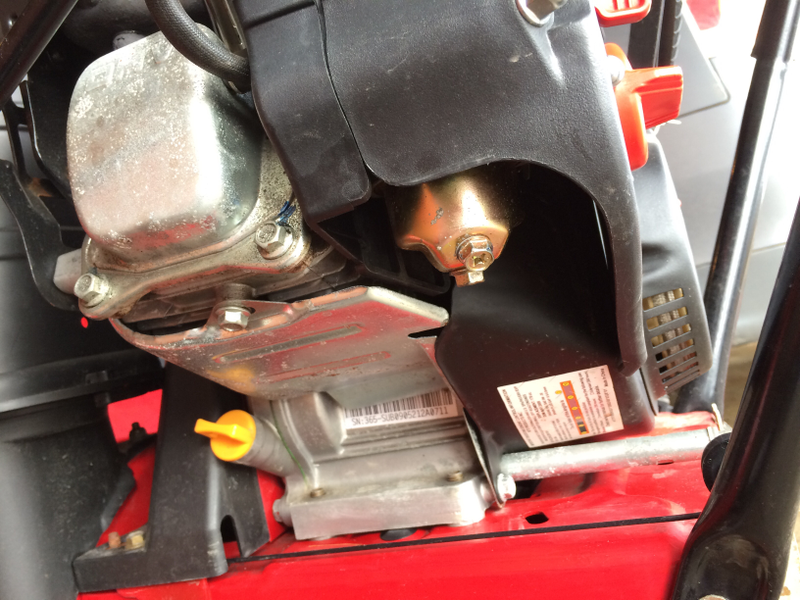 Illustration for article titled Snowblower Update: I Mended a Thing